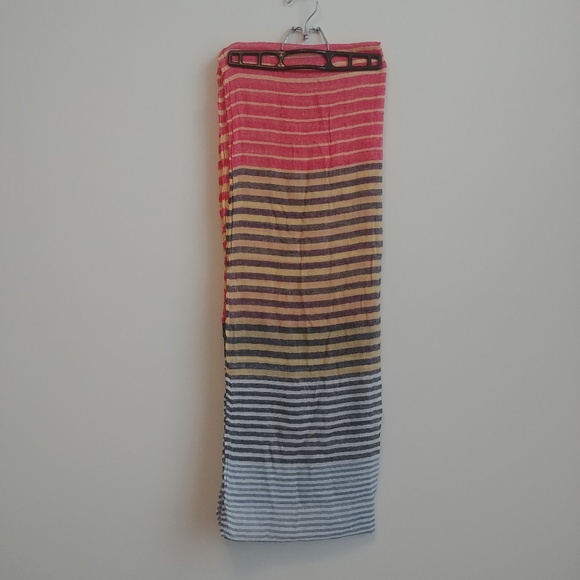 4/$20 Lightweight infinity scarf blue red yellow black white stripes - Picture 1 of 9